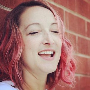 Meet your Posher, Miriam